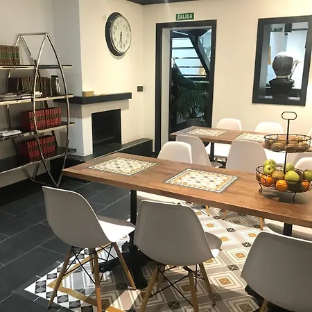 엘 패드리노 게스트하우스 3*